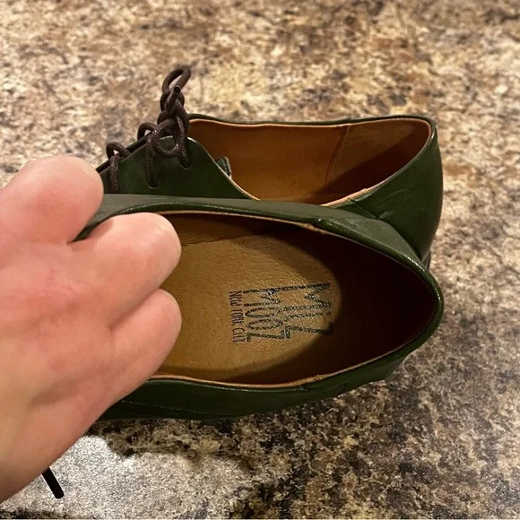Miz Mooz Green Cap Toe Leather Derby Oxford Shoes Size 10 Lace Up Comfort Flat - Picture 9 of 13